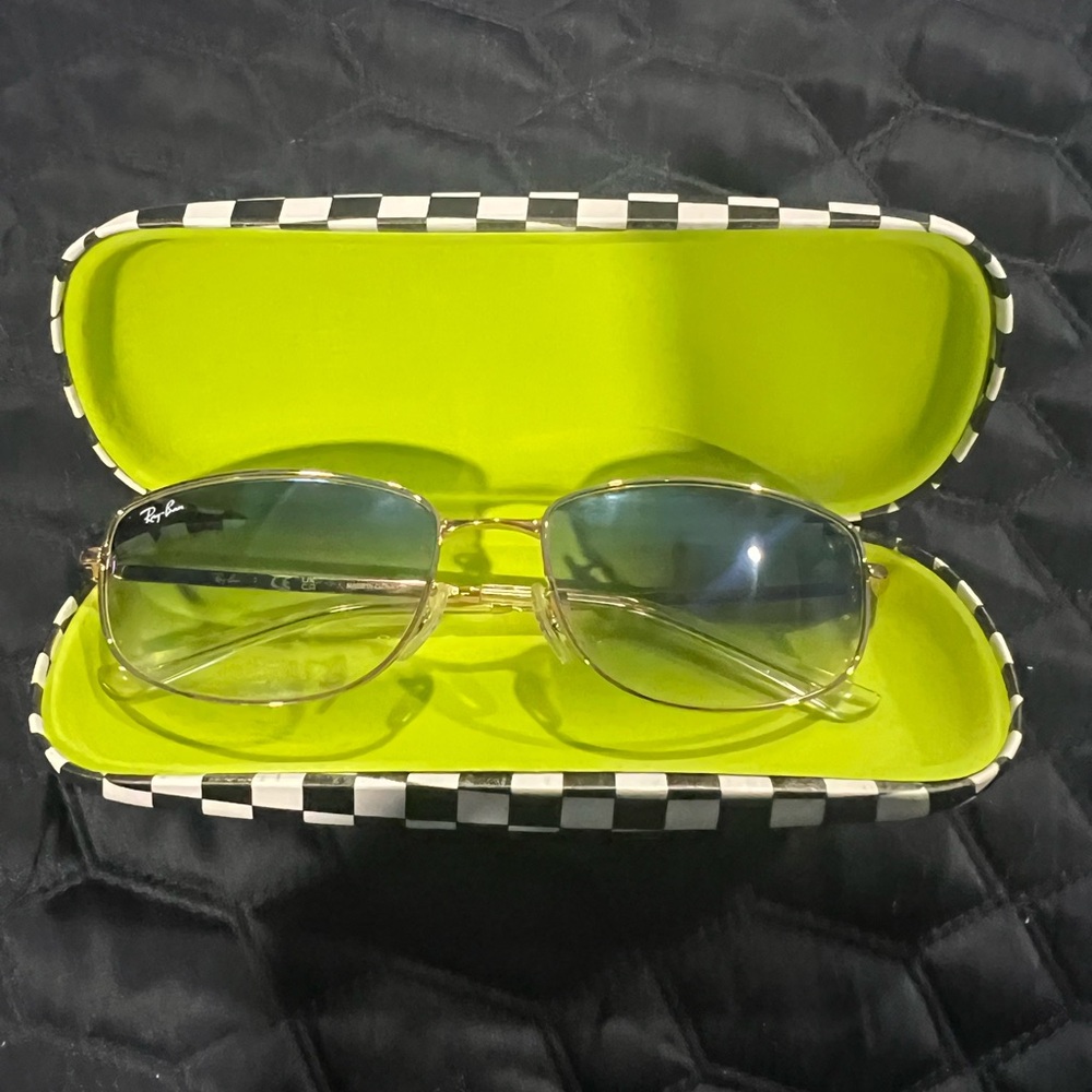 Ray-Ban Gold Aviator Sunglasses with Case
